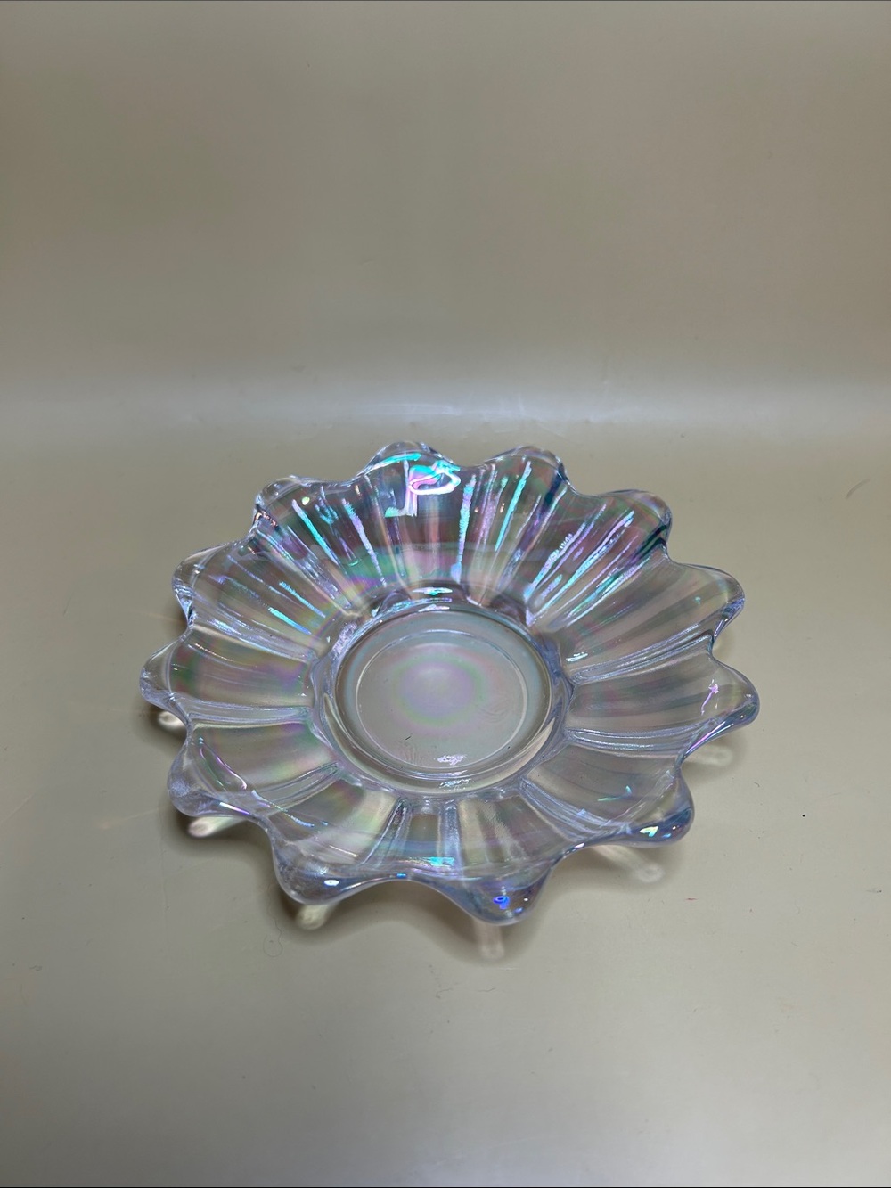 Vintage Fostoria Iridescent Glass flowers Plates 5,5 inches